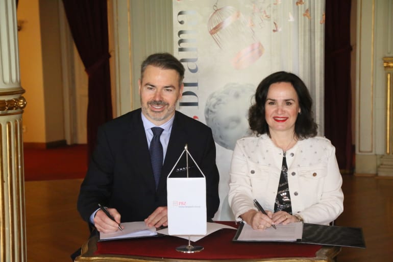 A sponsorship agreement signed between Privredna banka Zagreb and the Croatian National Theatre in Zagreb
