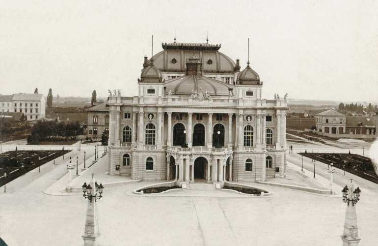 Announcing the celebration of the 130th anniversary of the building of the CNT in Zagreb