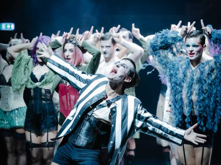 Musical Cabaret premiered on the stage of the CNT2 and received standing ovations