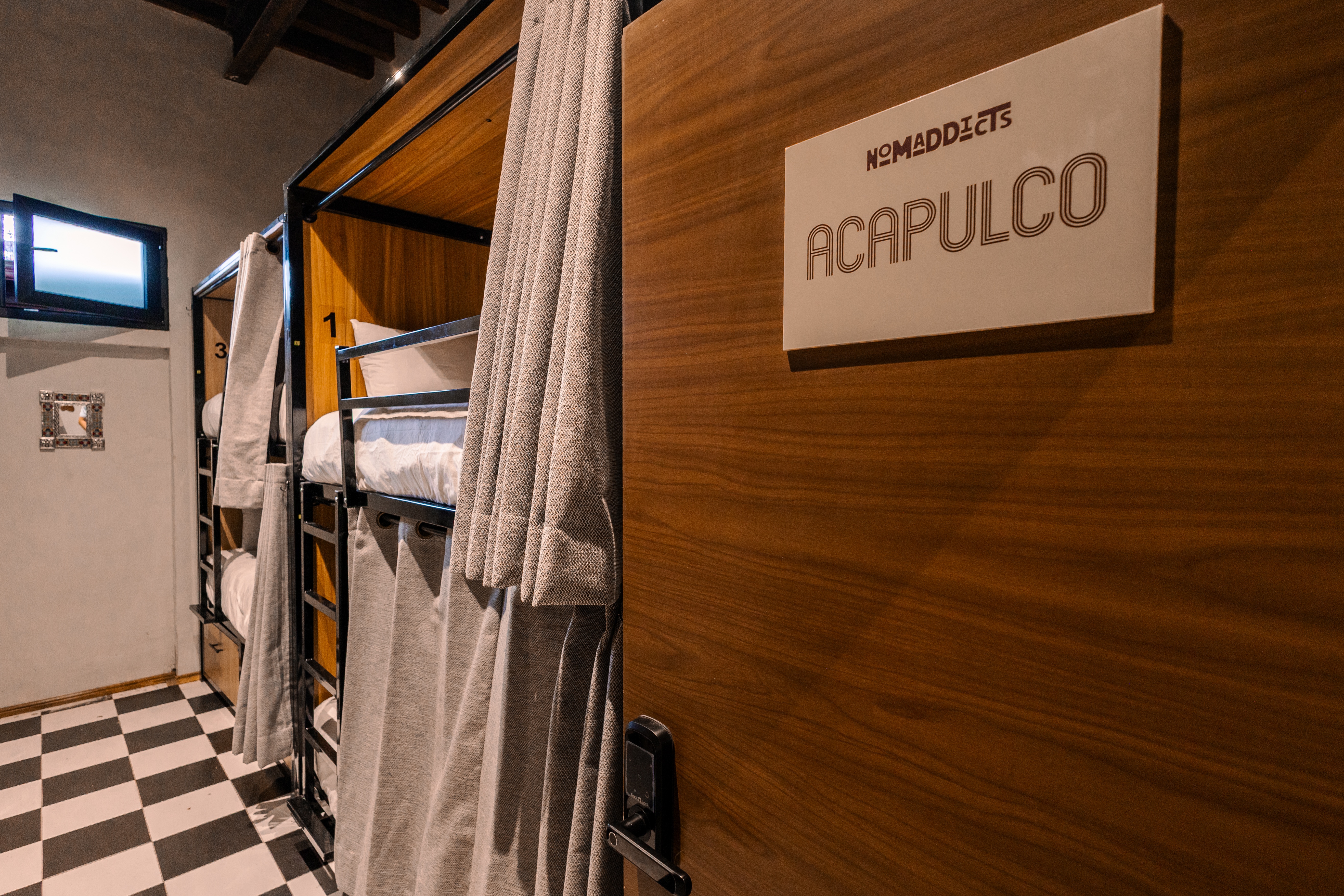 Habitación Acapulco - Dormitorio mixto 6 personas Nomaddicts