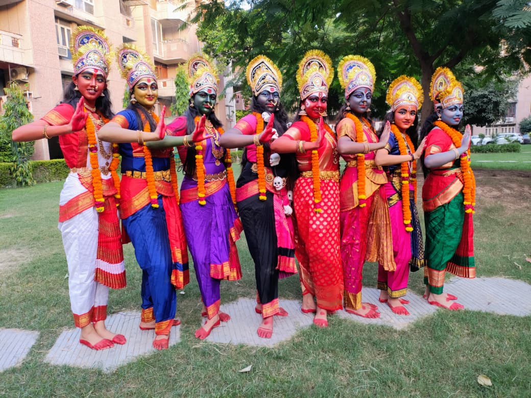 Students learning basic steps of Prem Vinod