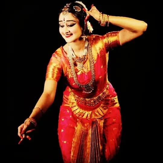 Dancer pose 5