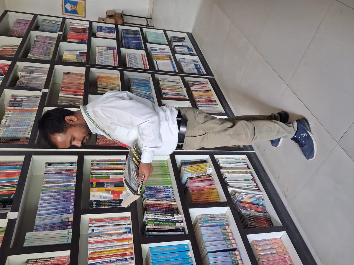 BIPE library — long reading room view