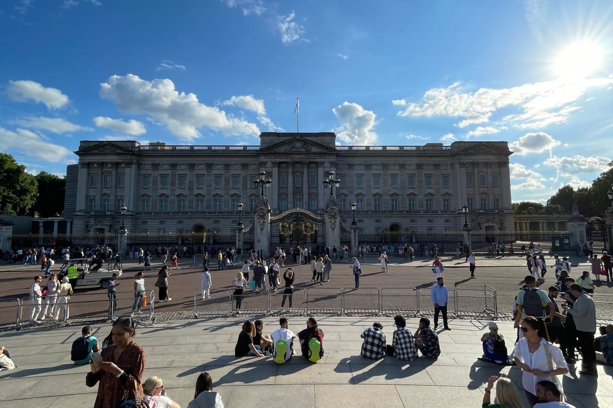 Why Celebrate Christmas at Buckingham Palace?