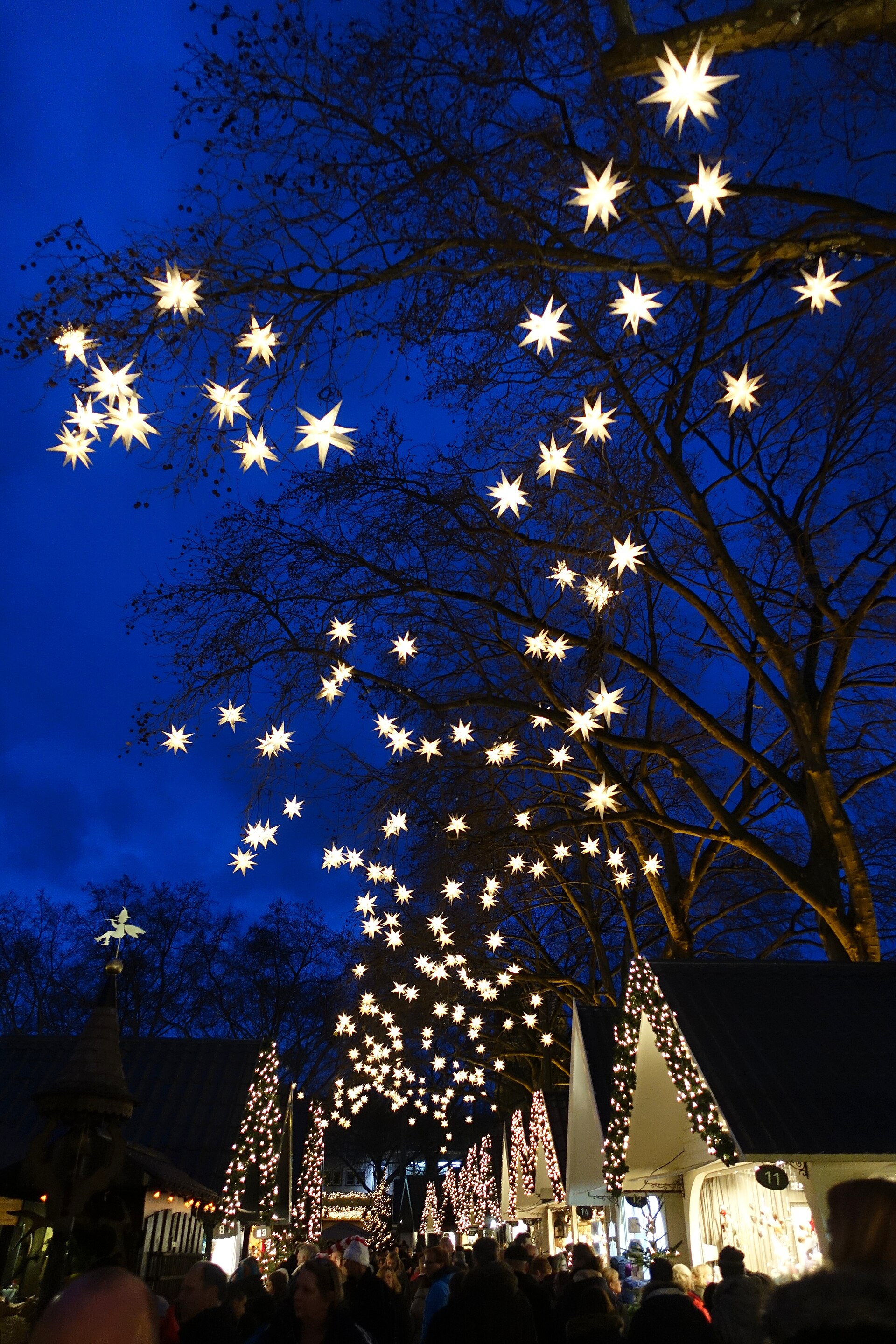 cologne Christmas market, photographed in 2015