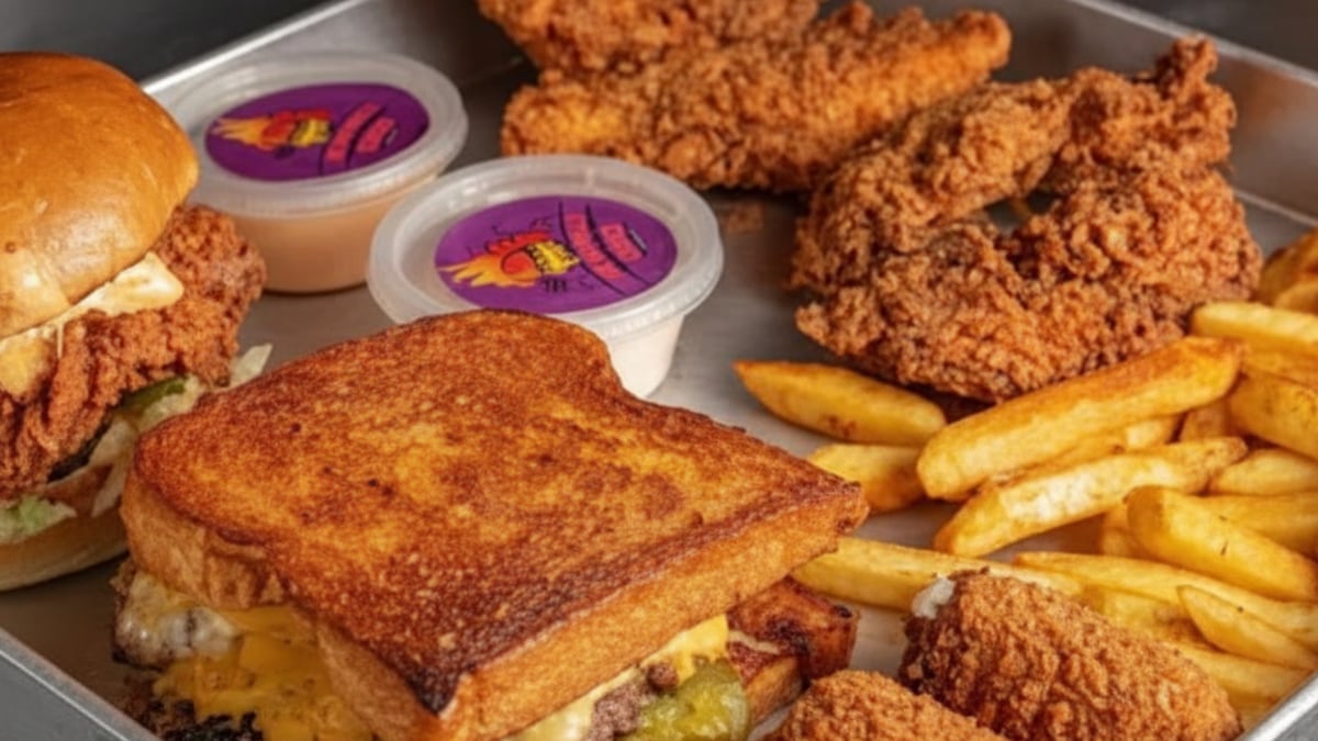 NASHVILLE CLUCK - burgers,wings,american