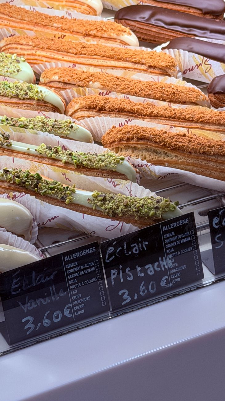 Chocolate Eclair