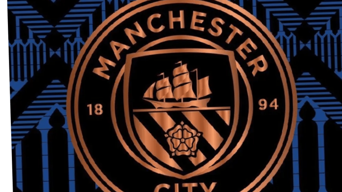 EFOOTBALL  MASTERS  CLASH