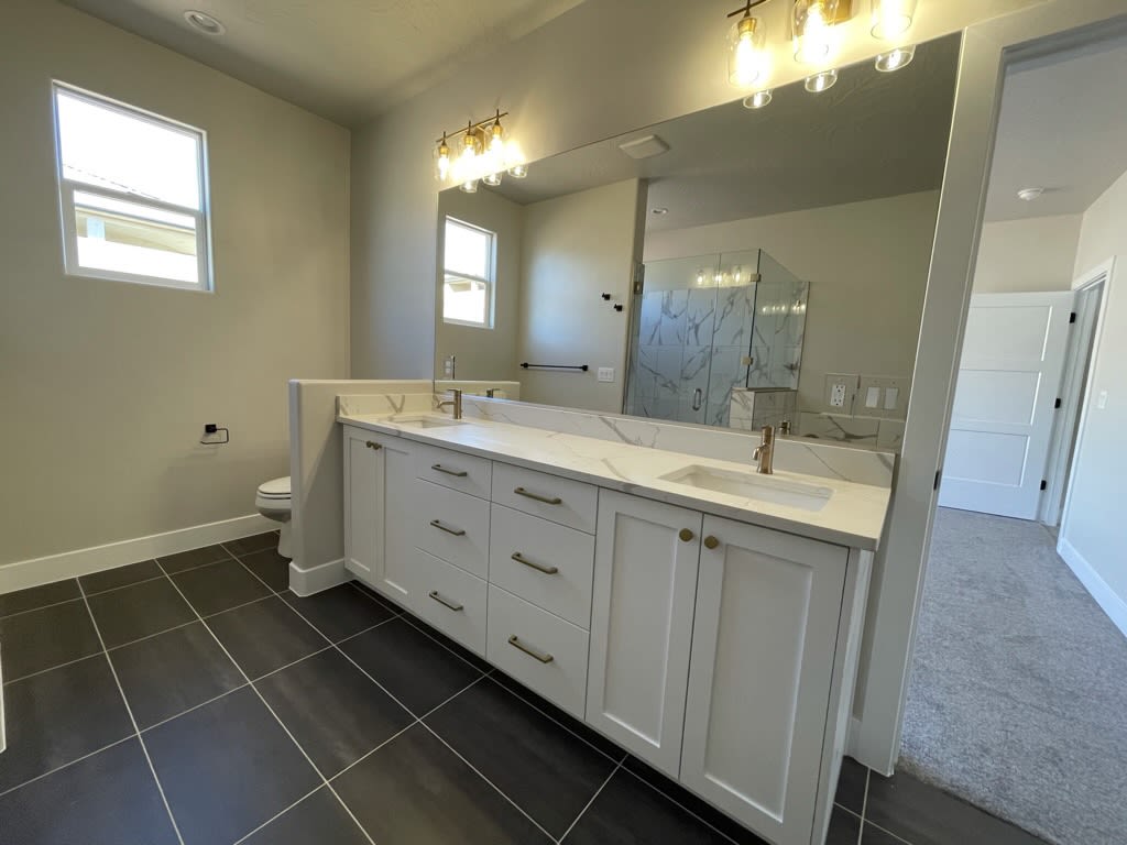 chandlercustomhomes/MAjestic/FF4CC1F0-4D0C-48E4-8960-0D8232ED9CA9_1_105_c_cmi539