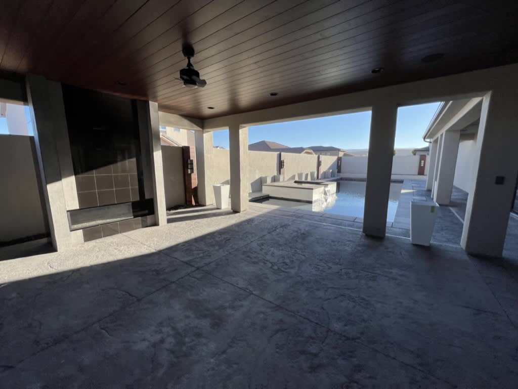 chandlercustomhomes/Pool And Cabana/E9D47720-3120-48B5-BD7A-0EBE569CA33D_1_105_c_k9xdvr