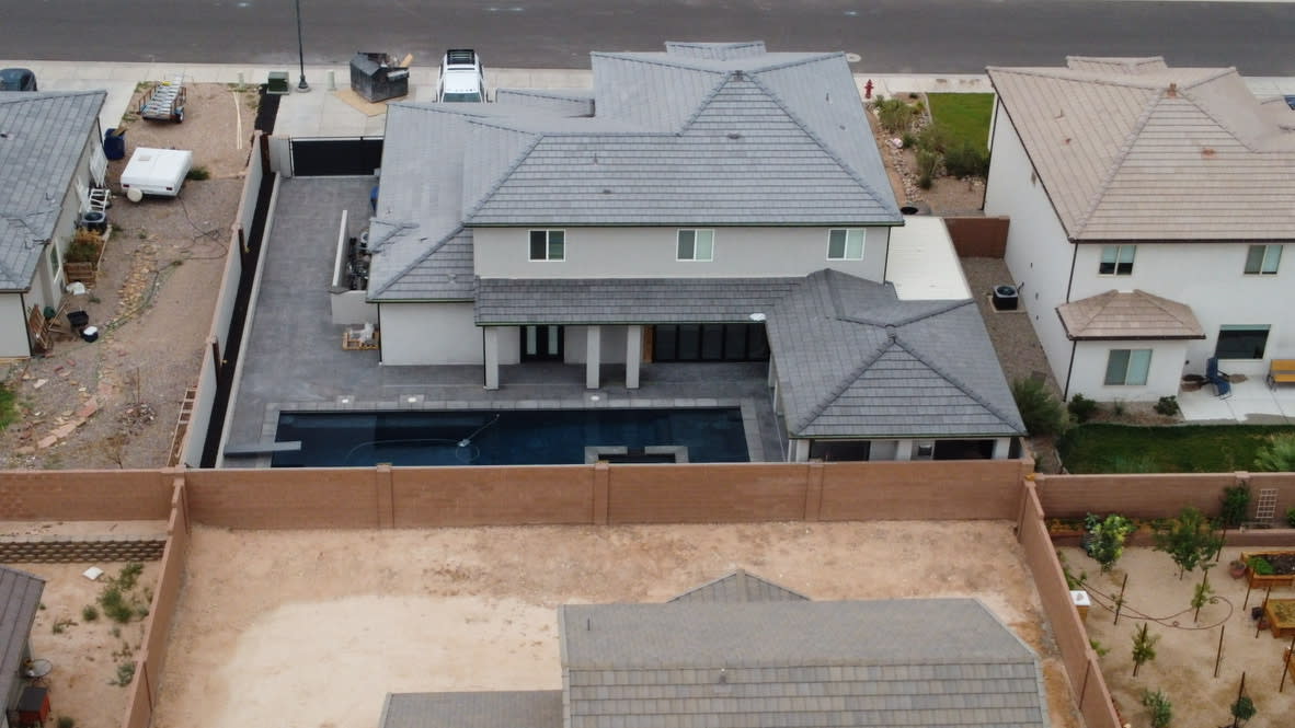 chandlercustomhomes/Pool And Cabana/FF1363DE-D2A6-450B-9B19-4917854A32EF_1_105_c_ugxf2o