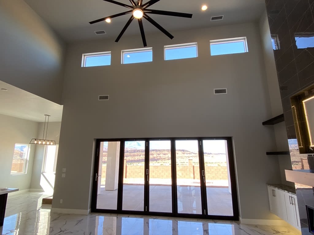 chandlercustomhomes/Scenic Sunrise/EFBD10AC-80C8-44C9-9ACC-5283B2351F55_1_105_c_lnkbrk