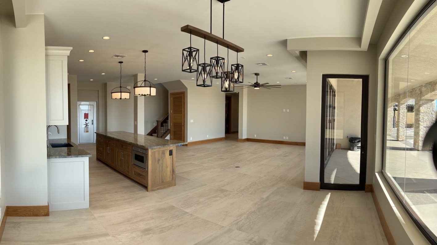 chandlercustomhomes/hero_carousel/processed/2023_02_09_10_57_30_586_p69tj3_hbsfxx