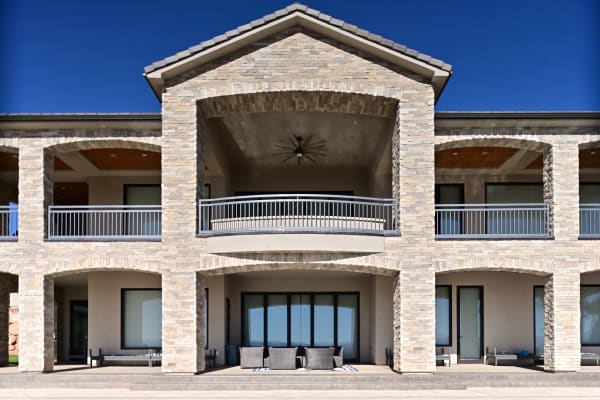 chandlercustomhomes/hero_carousel/processed/DSC_2246_01_nrxr4e