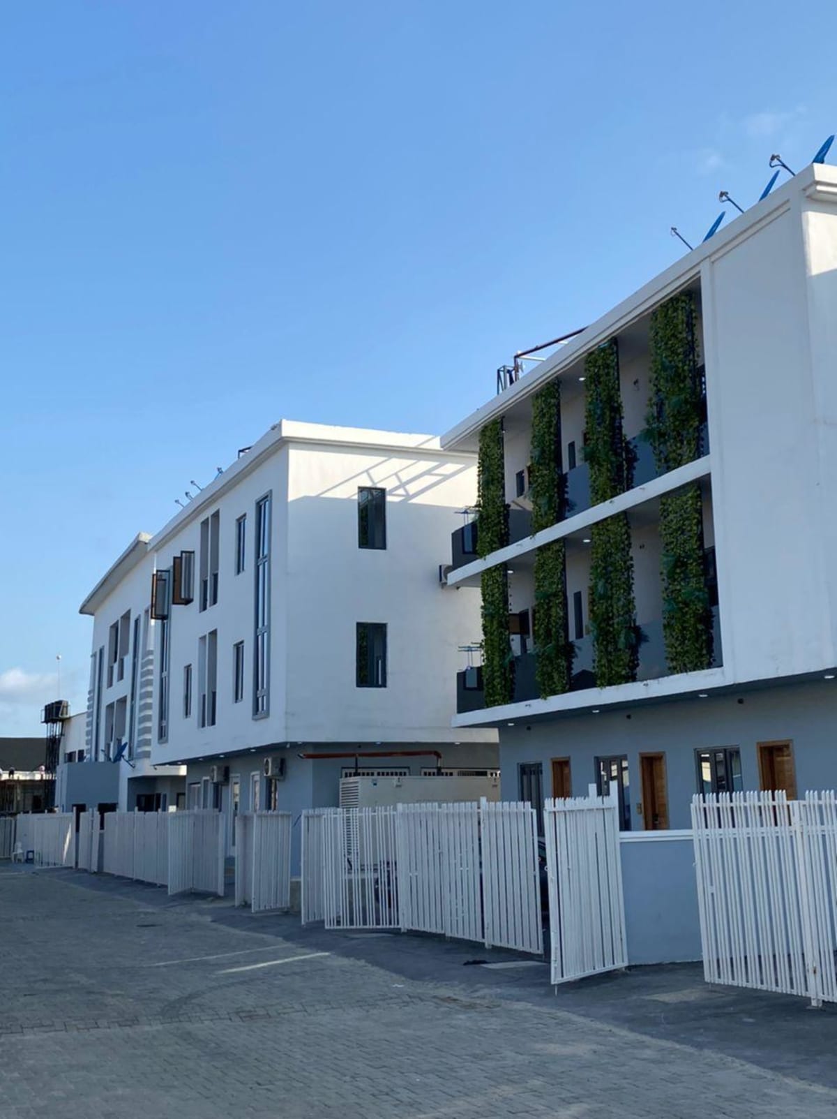 Five bedroom semi detached duplex (212ikota)