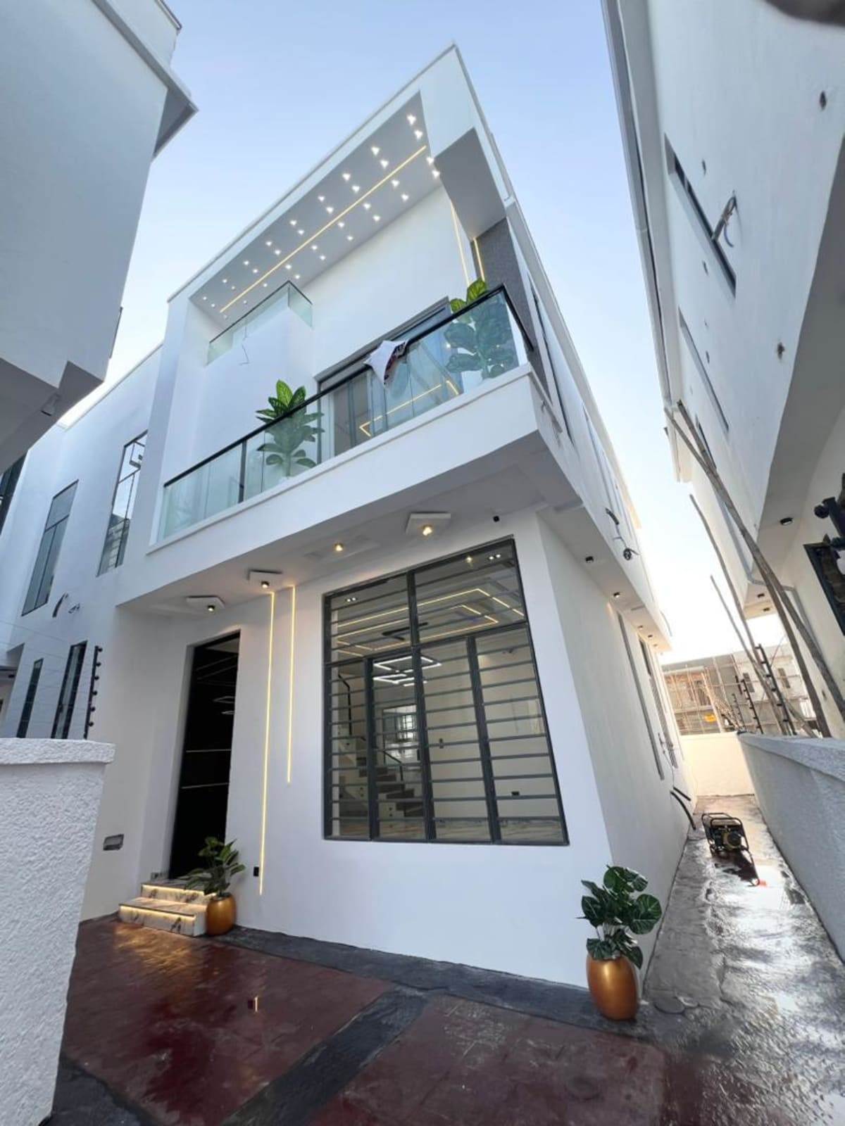 Four bedroom semi detached duplex (66ajah)