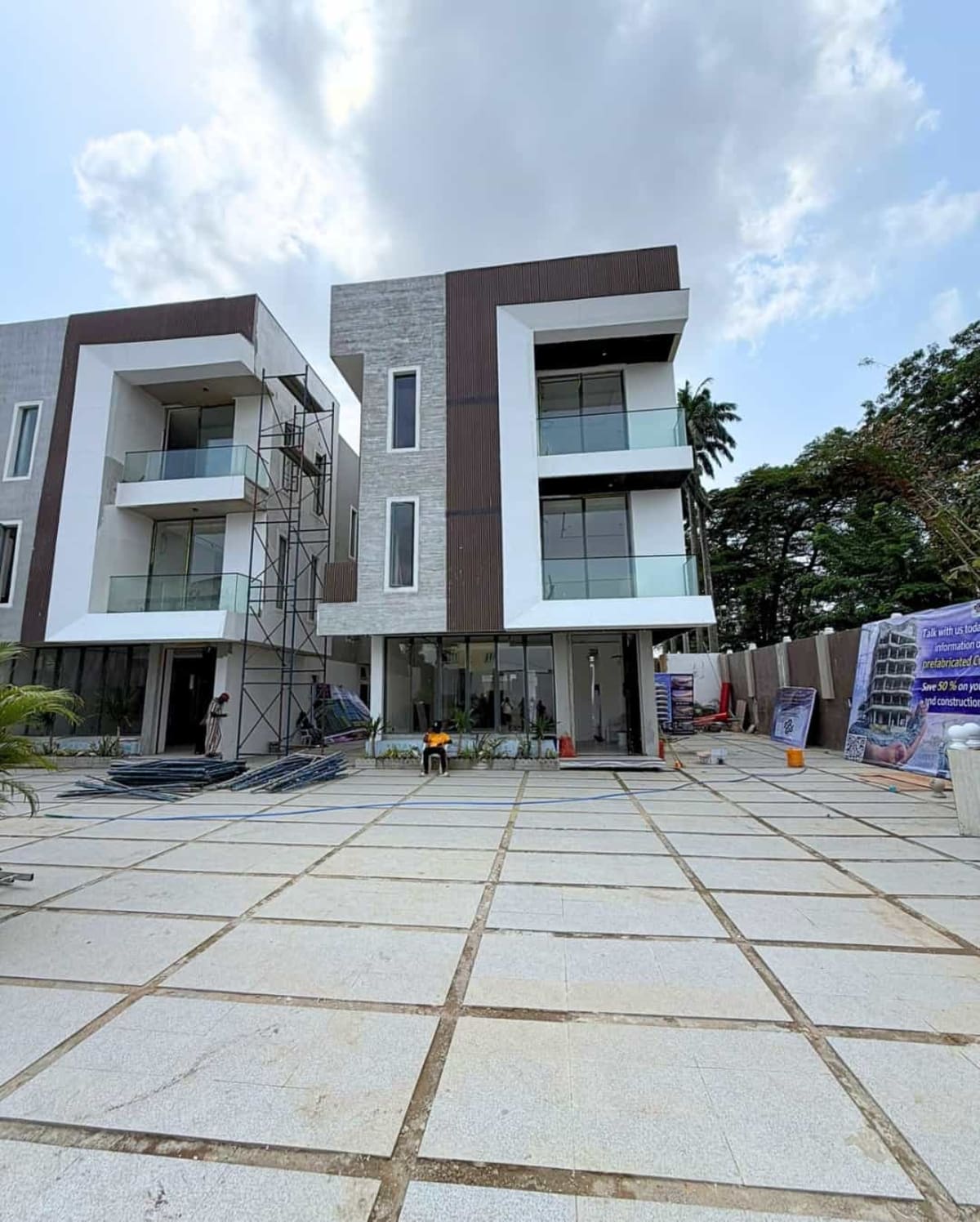 Five bedroom detached duplex with BQ (483ikoyi)