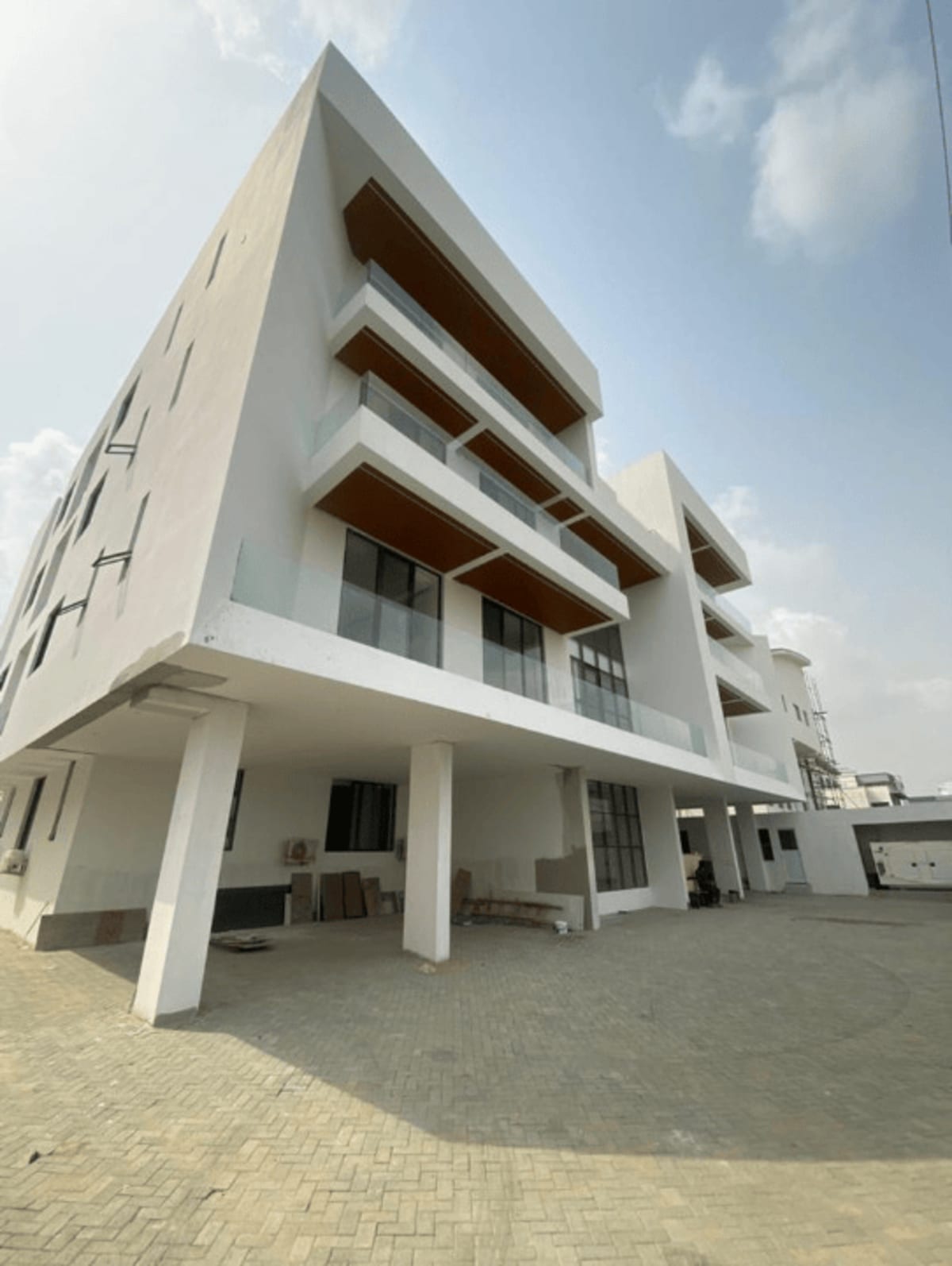 One bedroom serviced apartment (394lekki)