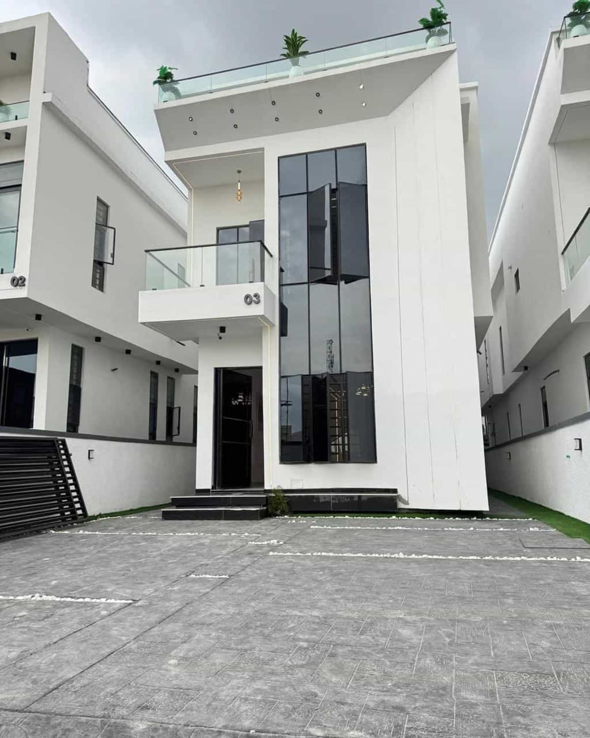 Brand new five bedroom detached duplex (253chevron)