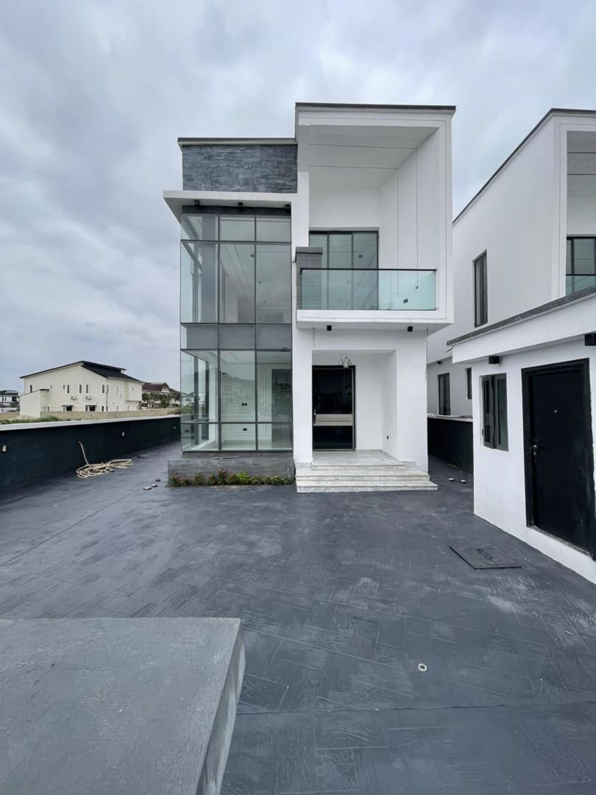 Luxury six bedroom detached duplex (176ajah)