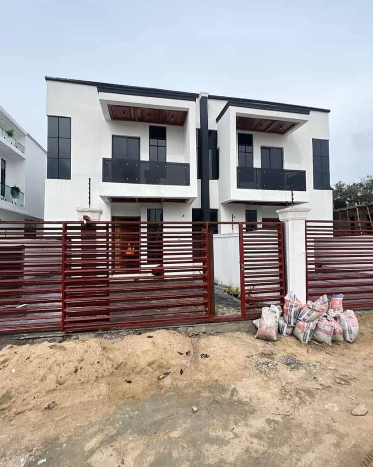 Contemporary four bedroom detached duplex (244chevron)