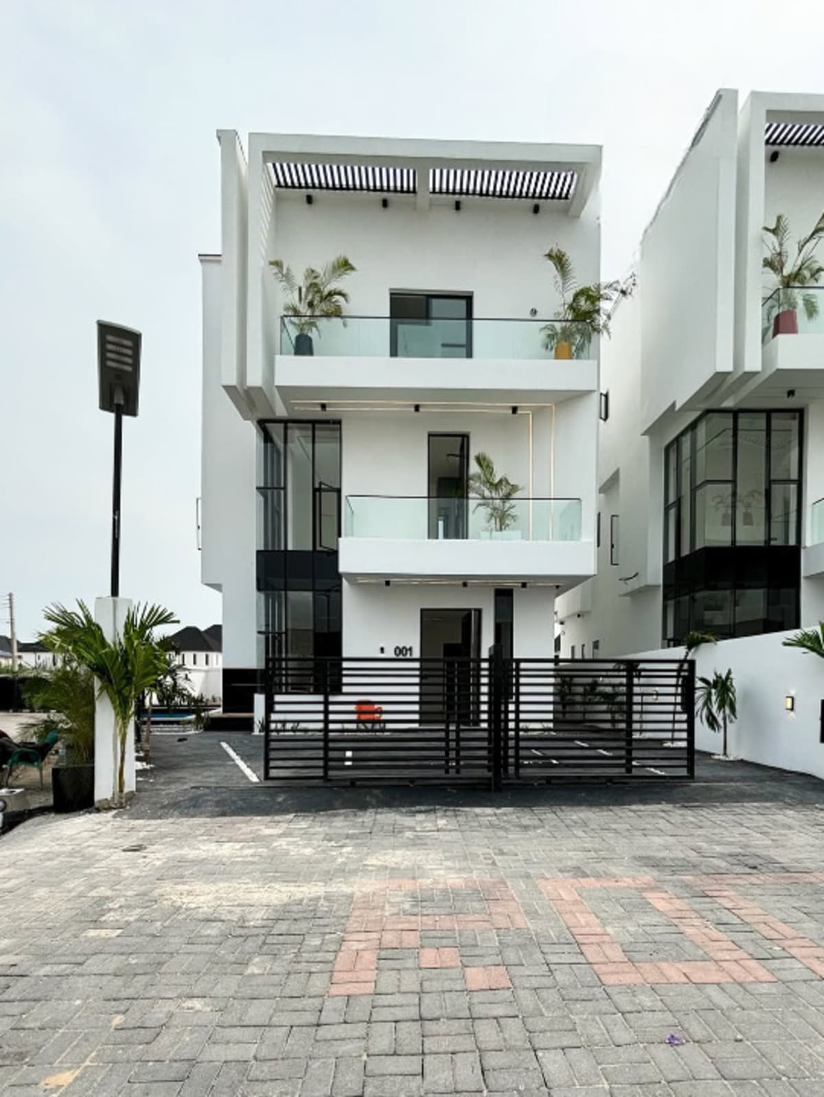 Five bedroom detached duplex (493orchid)