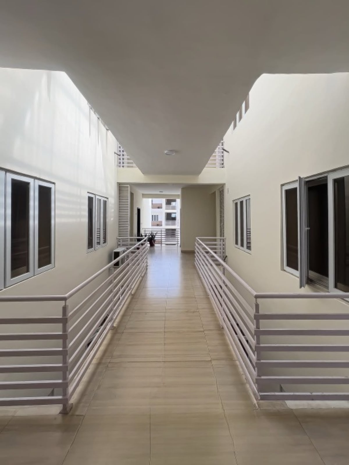 Three bedroom maisonette (837ajah)