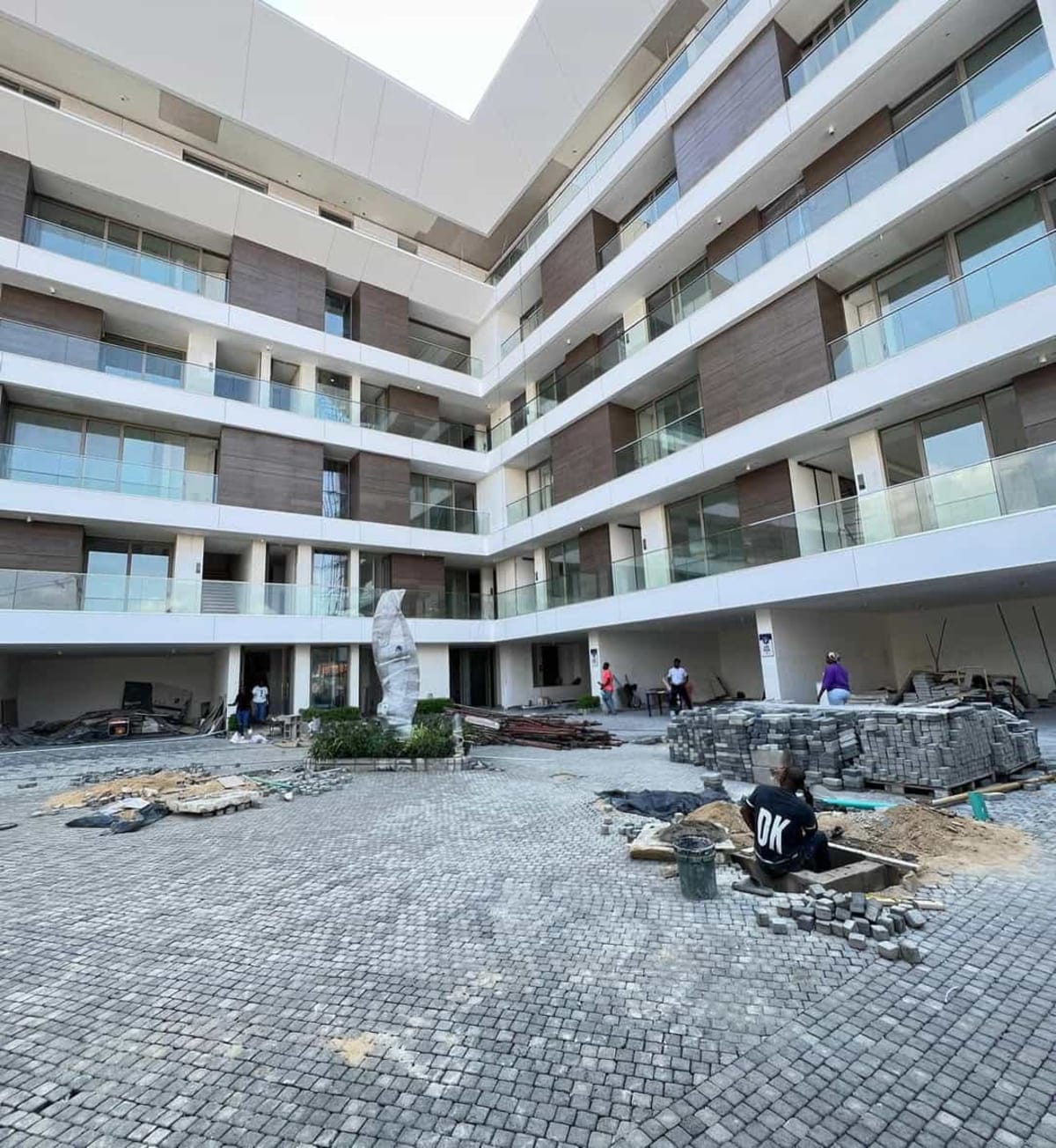 Beautifully crafted four bedroom maisonette (371lekkip1)
