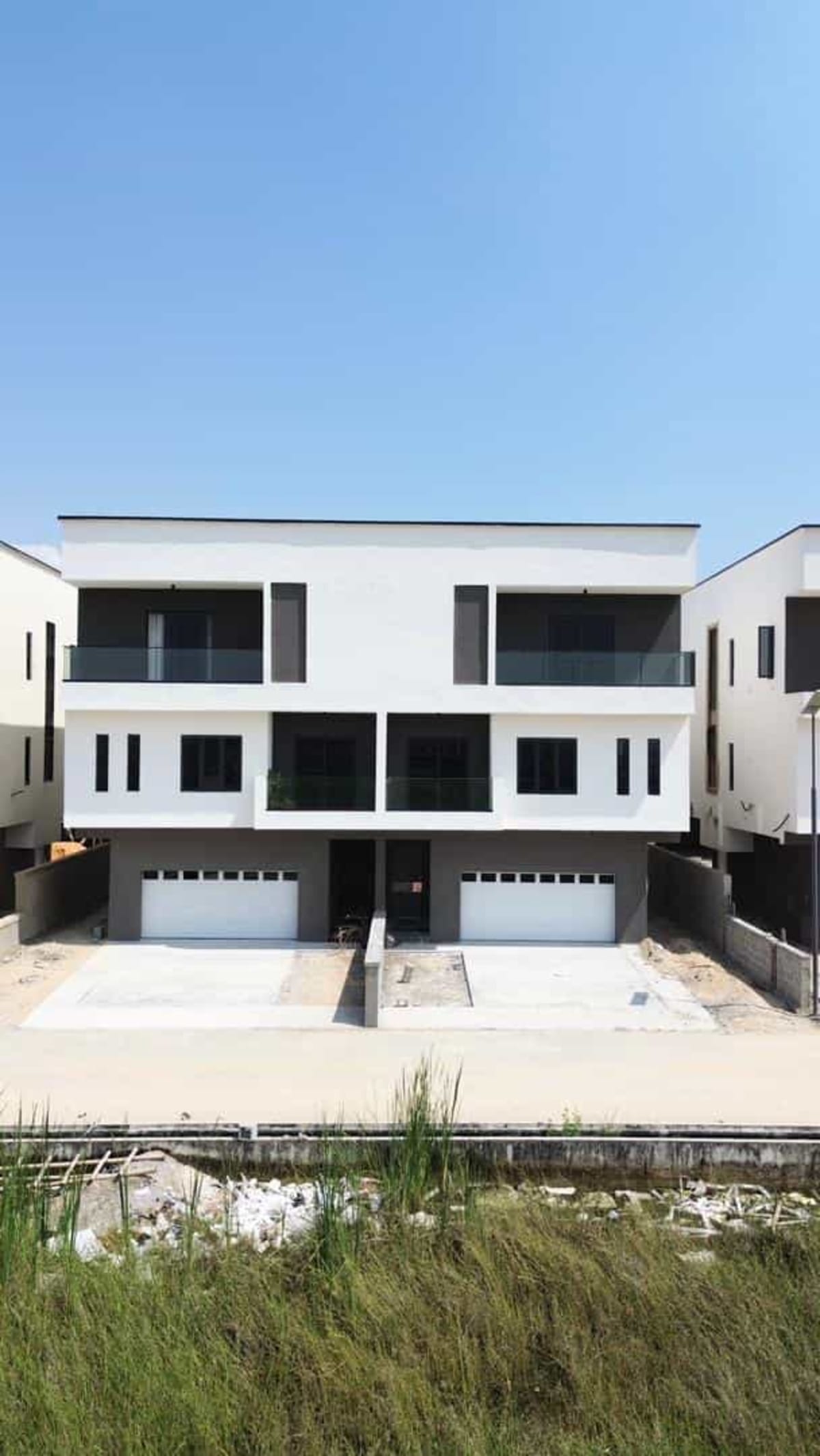 Four bedroom semi detached duplex (352lekki)