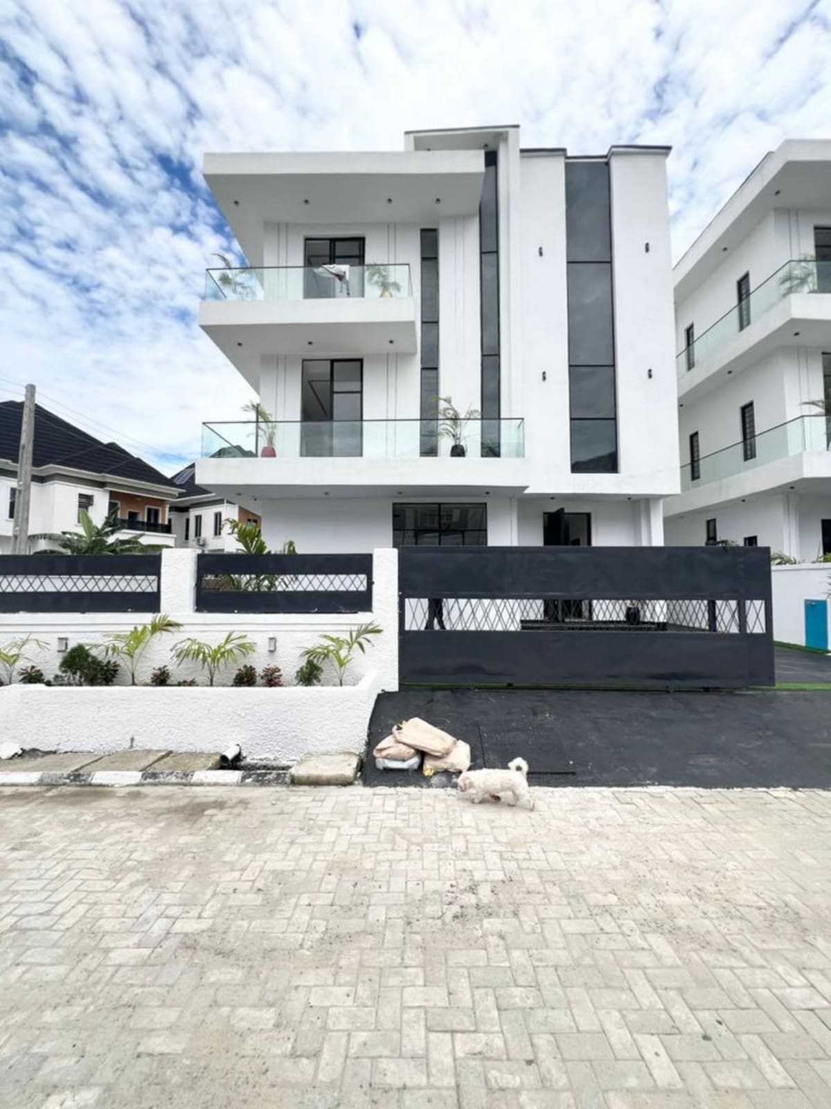 Five bedroom detached duplex (73orchid)