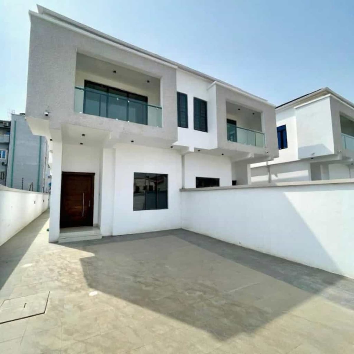 Four bedroom semi detached duplex (231ologolo)