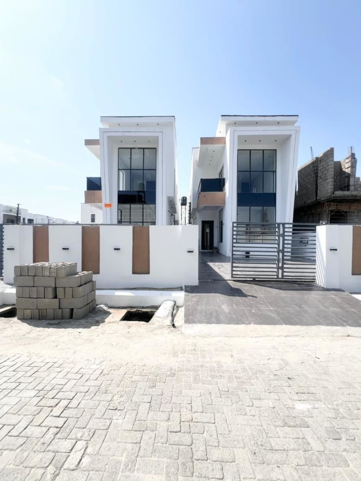 Exquisite five bedroom detached duplex (84ajah)