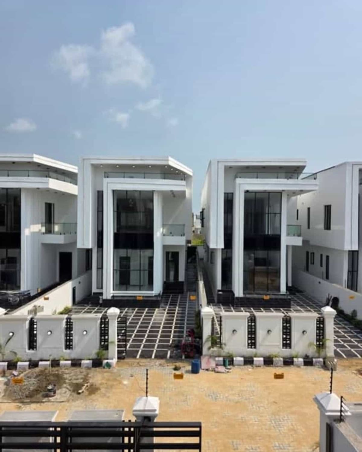 Five bedroom detached duplex with BQ (410ajah)