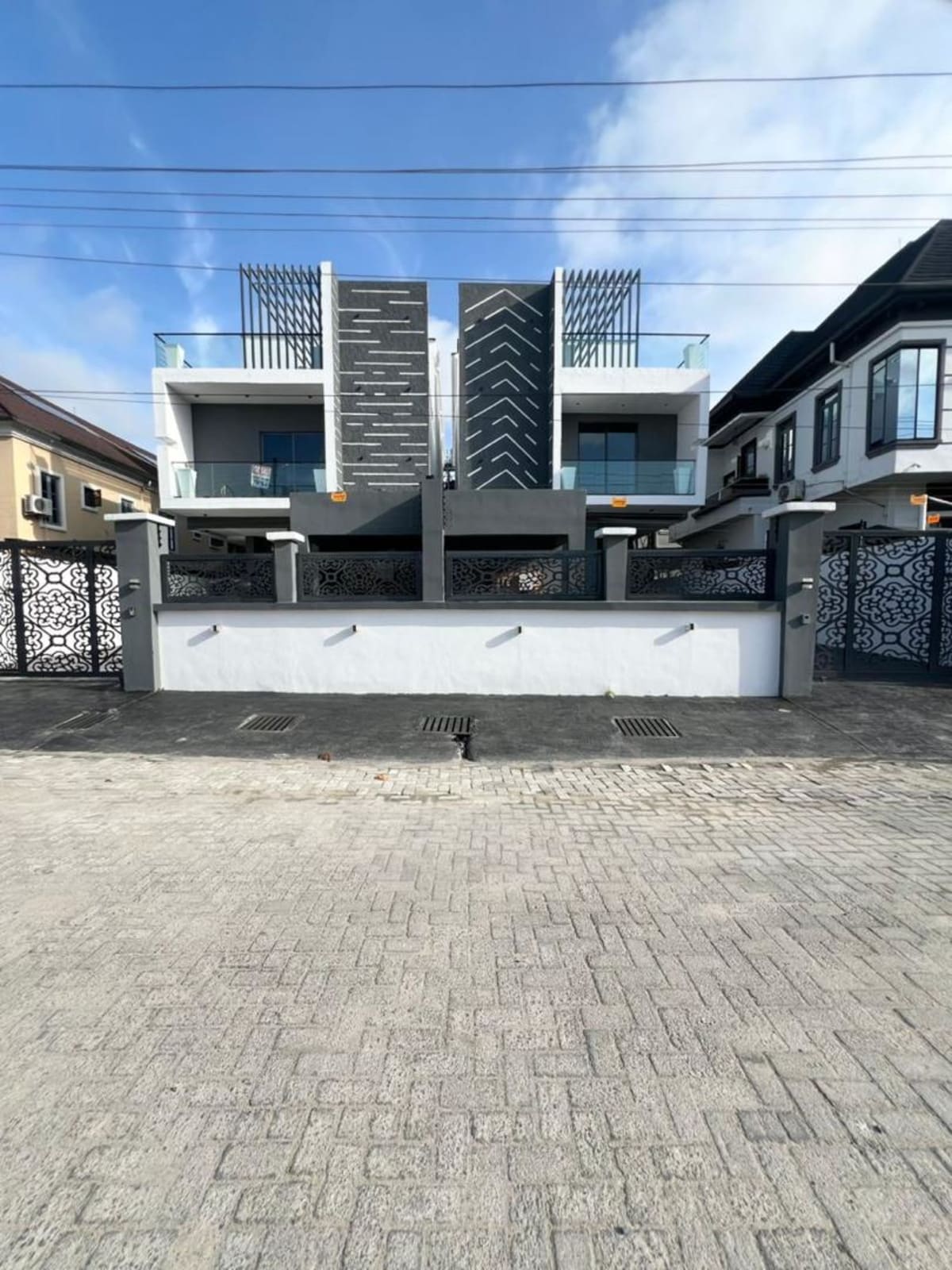 Five bedroom semi detached duplex (54ikota)