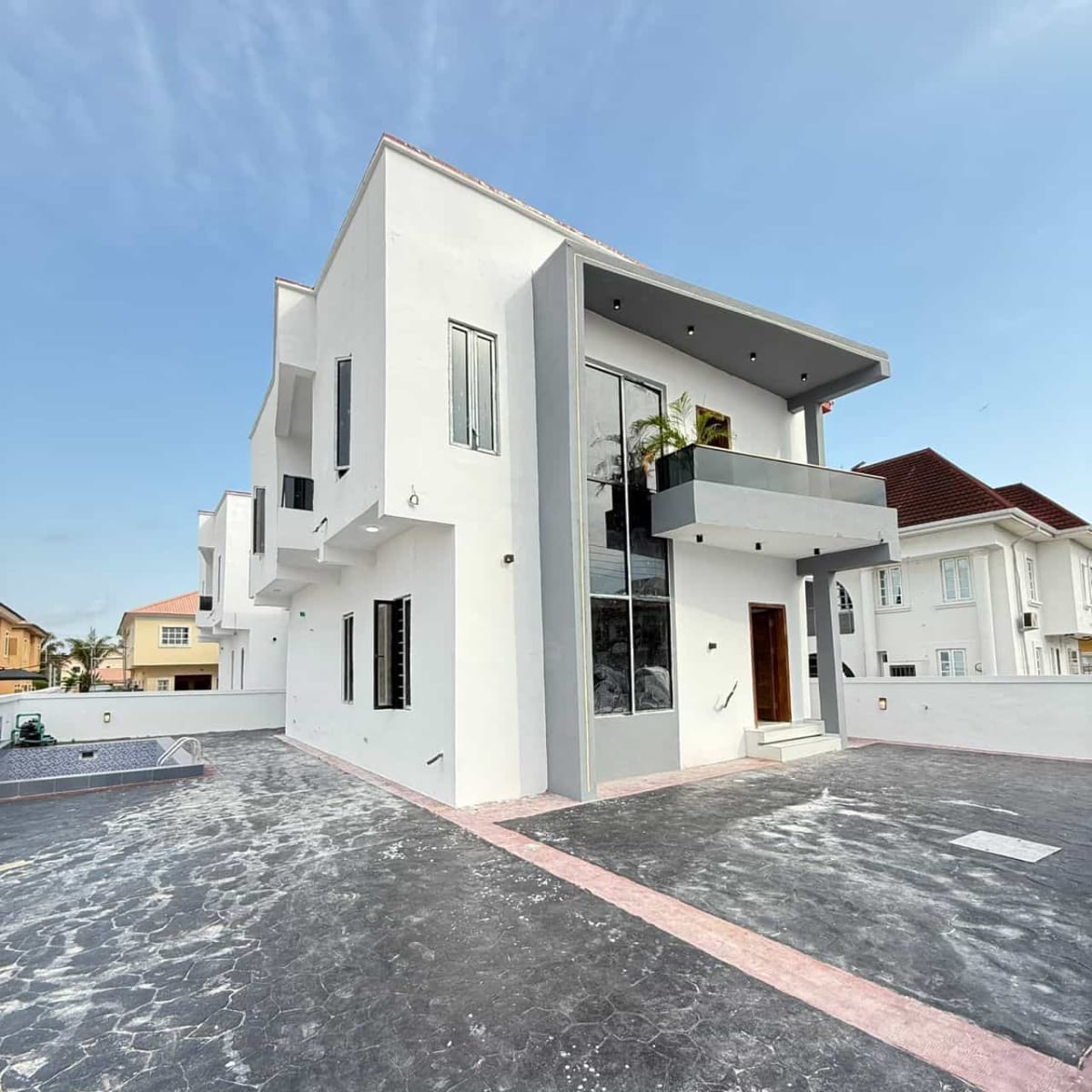 Four bedroom detached duplex (235sangotedoajah)