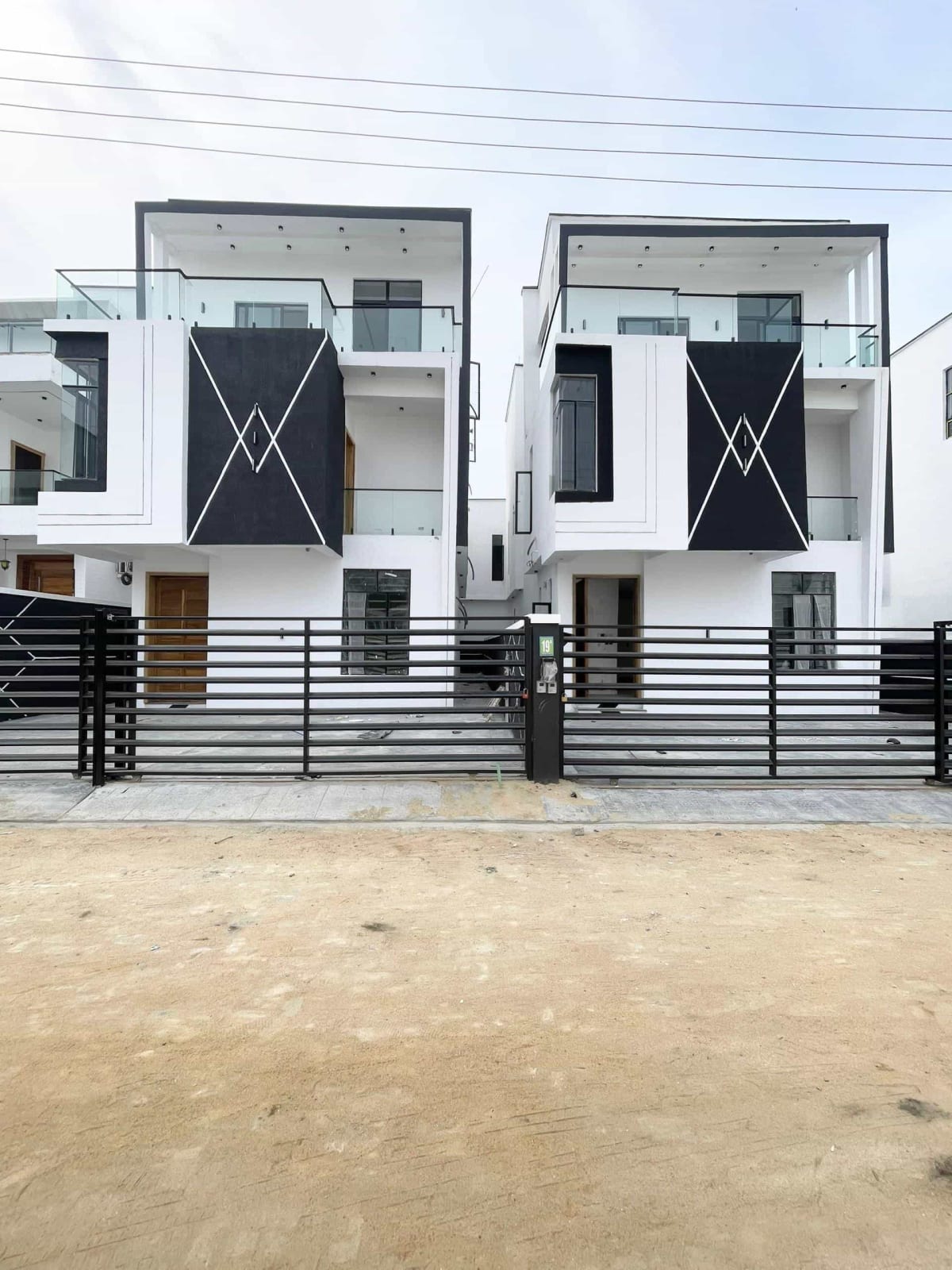Five bedroom fully detached duplex (382chevron)