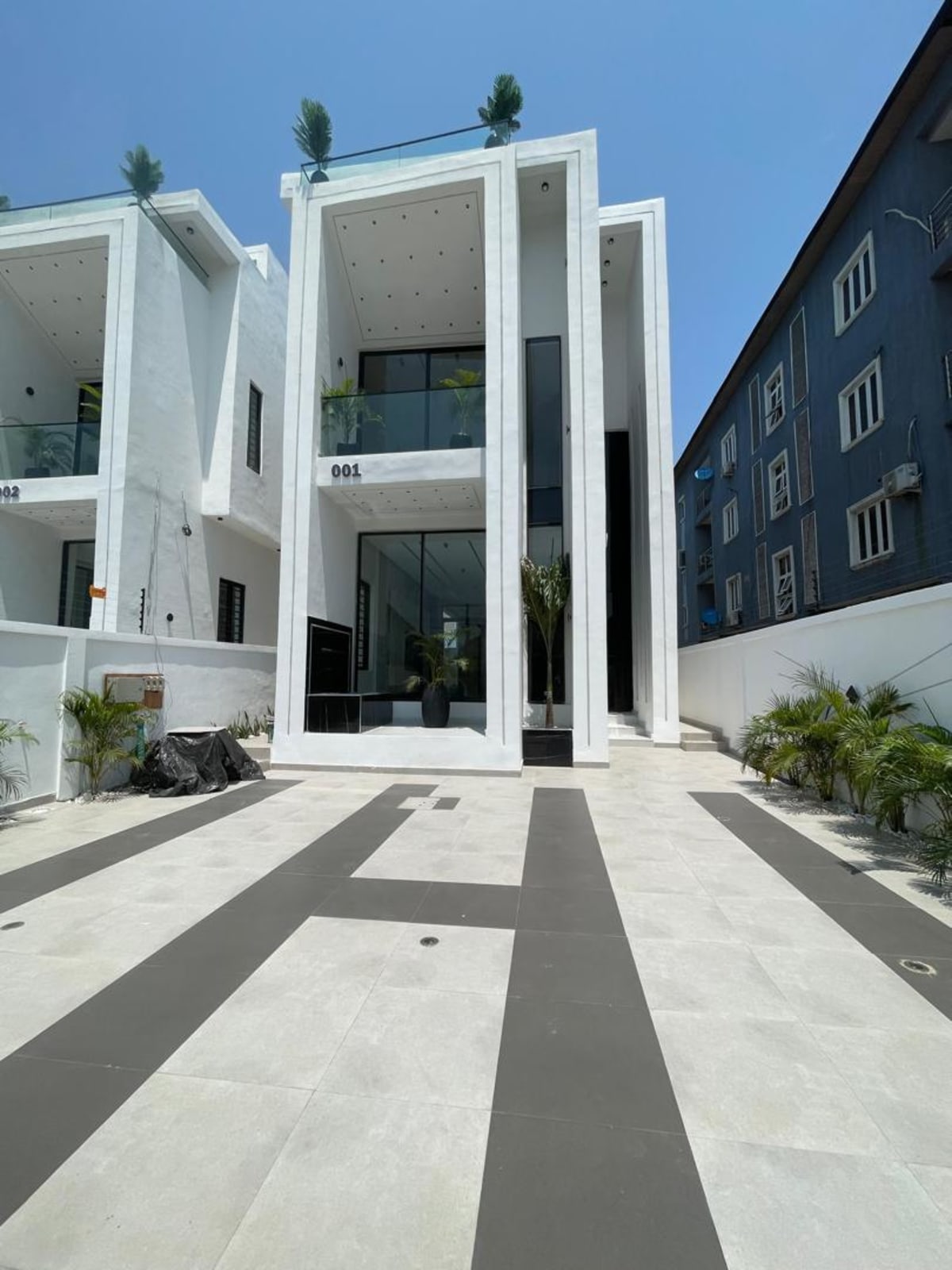 Beautifully crafted five bedroom detached duplex (189orchid)