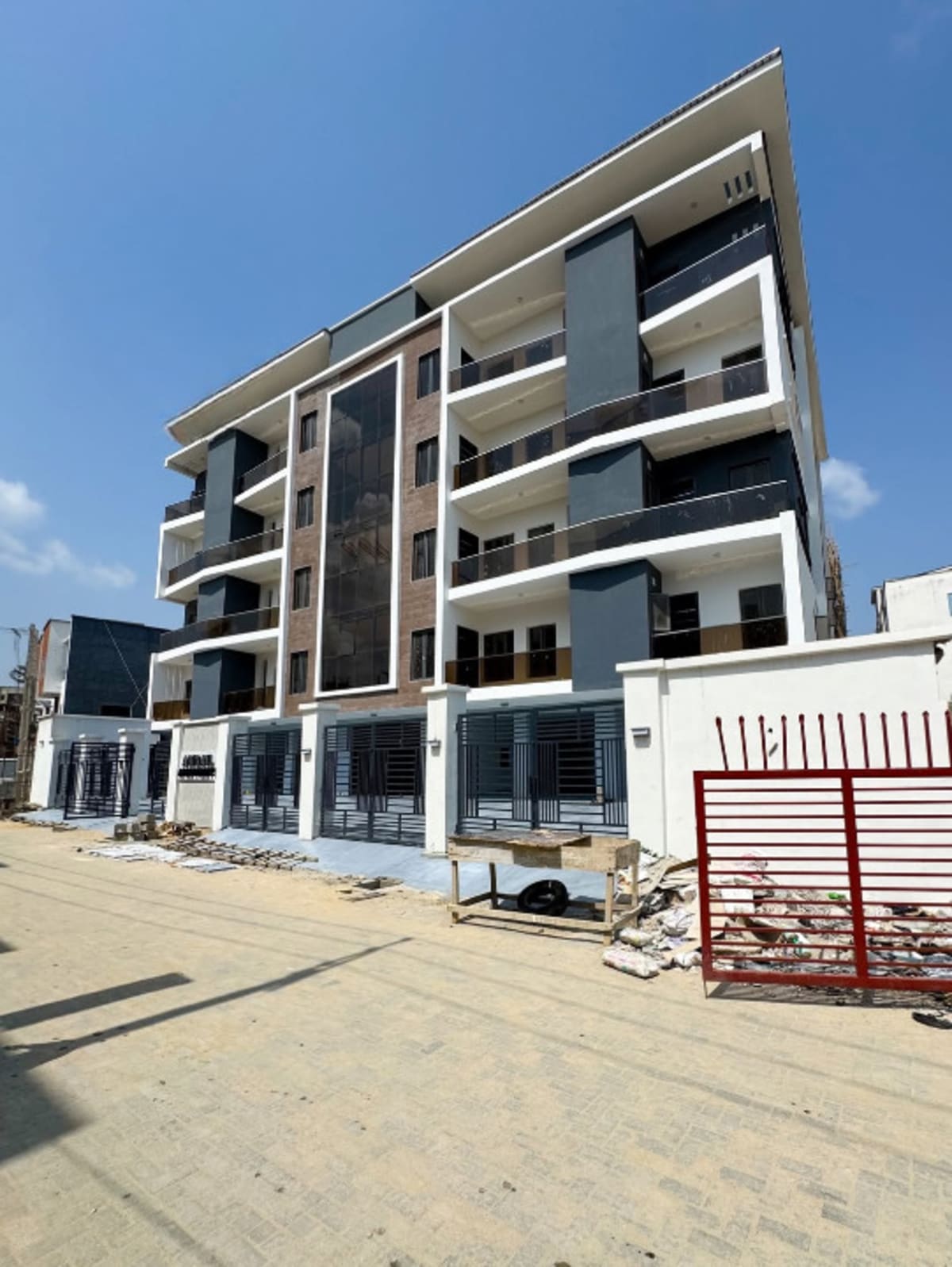 Four bedroom apartment (555lekkip1)