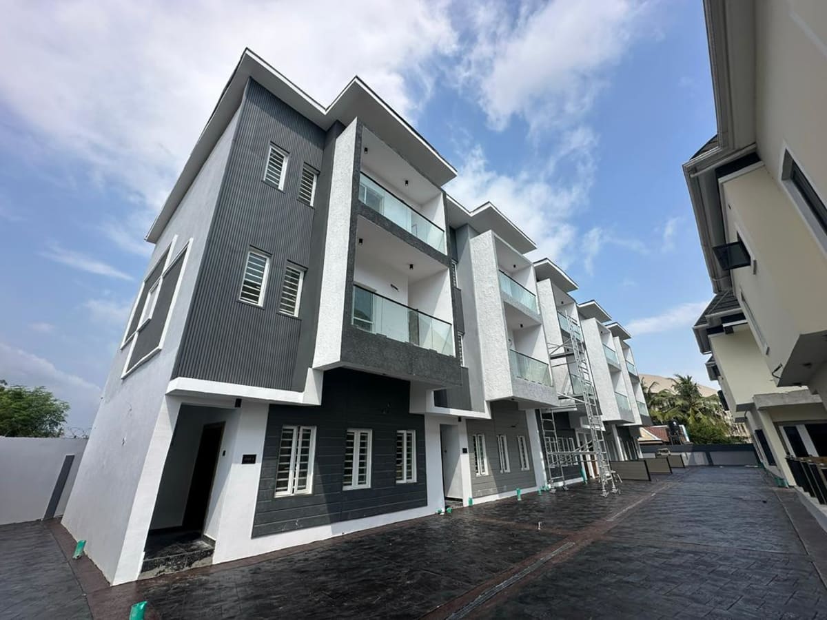 Newly built terrace duplex with BQ (366ibejulekki)