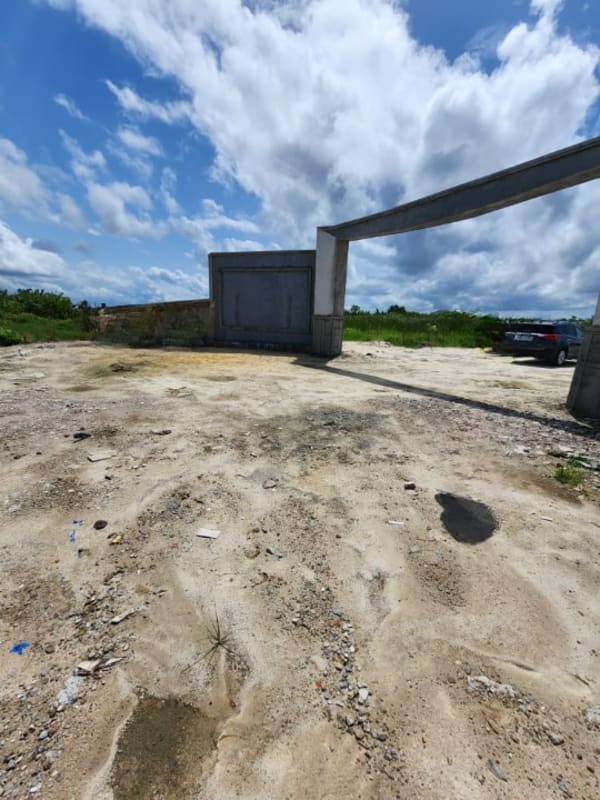 Residential land in a fast developing neighborhood