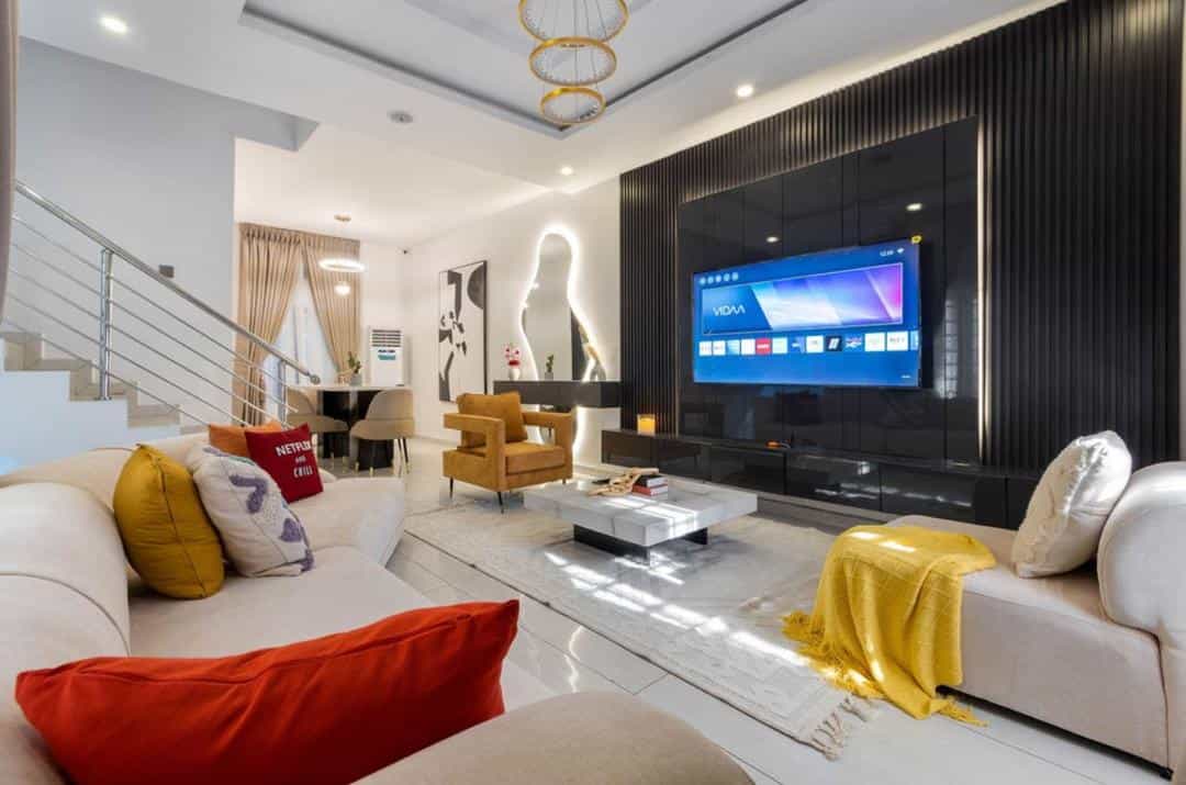 Four bedroom terrace duplex (451oniru)