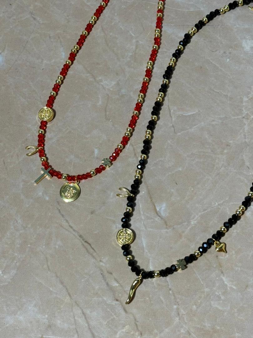 Collar brenta con cristales