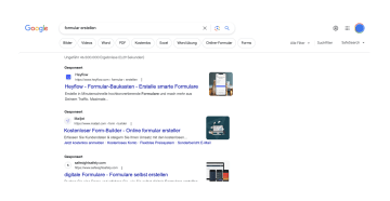 Ein Screenshot, der Google Ads ganz oben auf einer Suchergebnisseite anzeigt