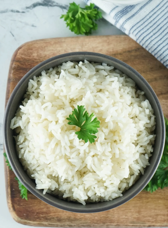 Steamed Rice is the most basic way to eat rice. It is made on a day-to-day basis by people all around the country. This steamed rice takes 4 mins of your time