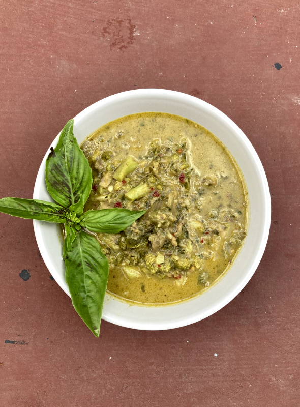 A vegetable-rich green Thai Curry, without the hassle of exotic Thai ingredients (Psst.. we substitute the "authentic ground paste" with a store bought one, and it tastes just as good)