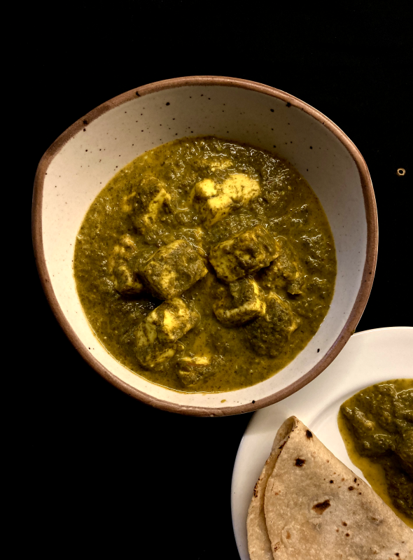 Palak Paneer is one of the most popular paneer dishes. Paneer (Indian cottage cheese) is cooked with spinach and spices in this creamy and flavorful curry. Pair with Roti/Rice