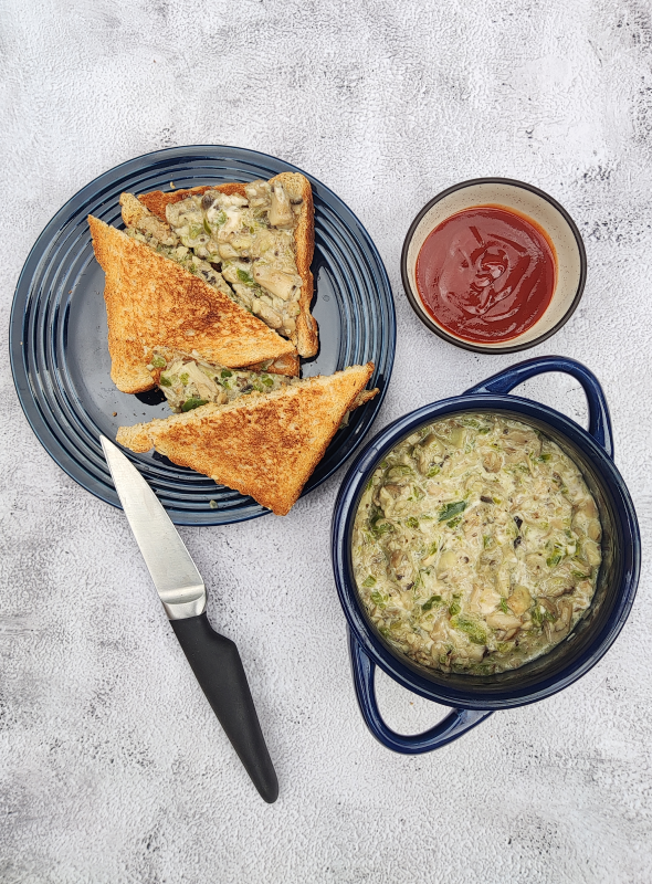 Got mushrooms and bread at hand? This recipe is the best way to put them together - a snack that is simple, finger-licking good, and can be made in at lighting speed