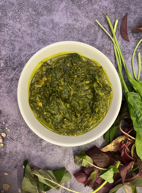 This amaranth palak sabzi is a healthy, comforting vegetable preparation that goes well with roti or as a side dish for your dal-chawal.