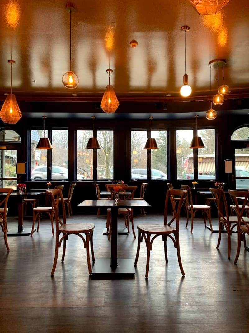 Pearl Moon Woodstock