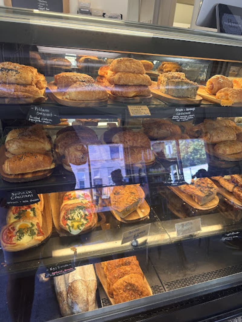 Petunia Bakeshop